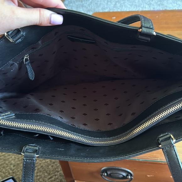 Kate Spade Tote - Picture 2 of 4
